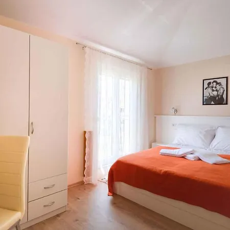 Apartment In Porec/istrien 36949 Porec