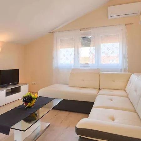 Apartment In Porec/istrien 36949 *