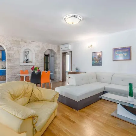 In Porec/istrien 36949 Apartment *