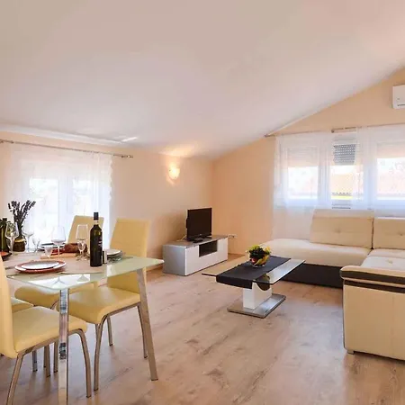 Appartement In Porec/istrien 36949 Poreč
