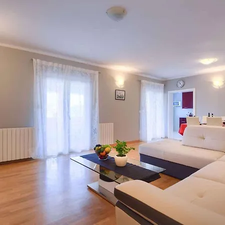 Appartement In Porec/istrien 36949 *
